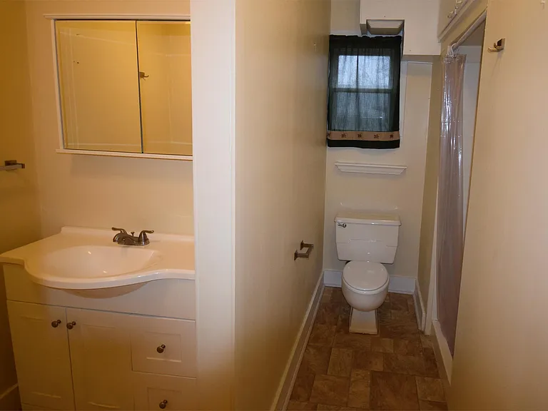 400 Walnut St — Photo 14