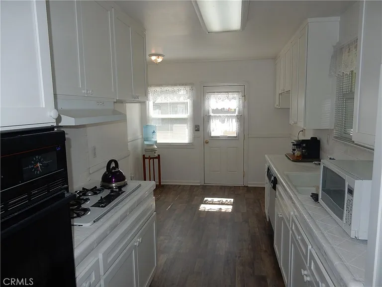 8000 Sale Ave — Photo 6