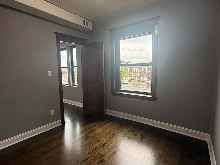 5714 W Cermak Rd #2E — Photo 17
