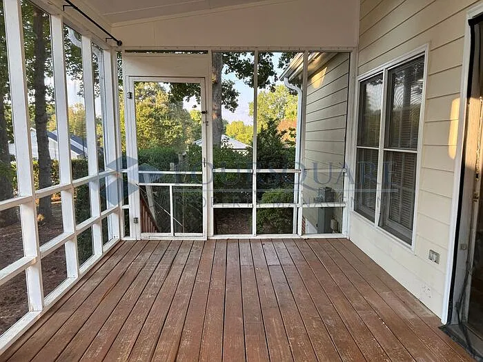 3 bed, 2.0 bath, 1179 sqft, $1,797 — Photo 4