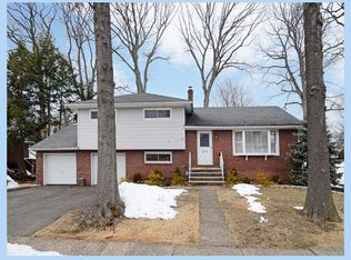 171 Elmwood Dr, Elmwood Park, NJ 07407