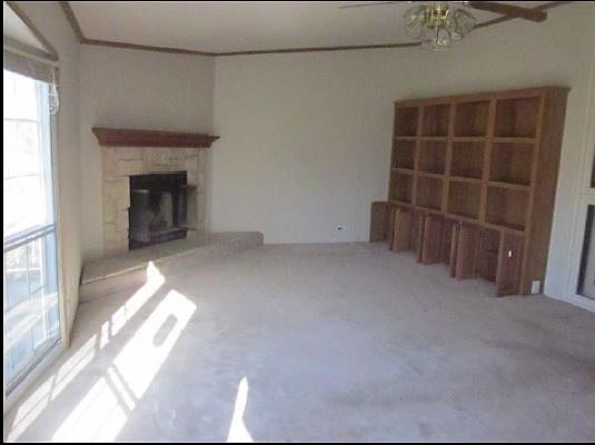 4th image of 1040 County Road 160