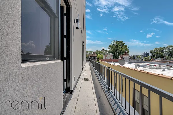 Rented by Rennit Inc. | media 20