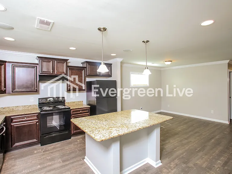 417 Riglaw Cir — Photo 7