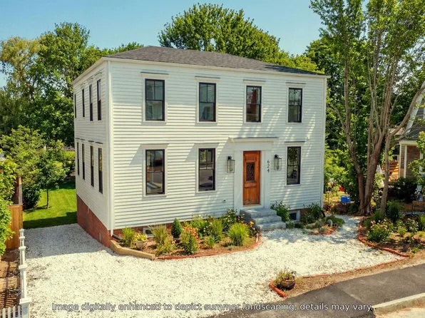 624 Commercial Street, Provincetown, MA 02657