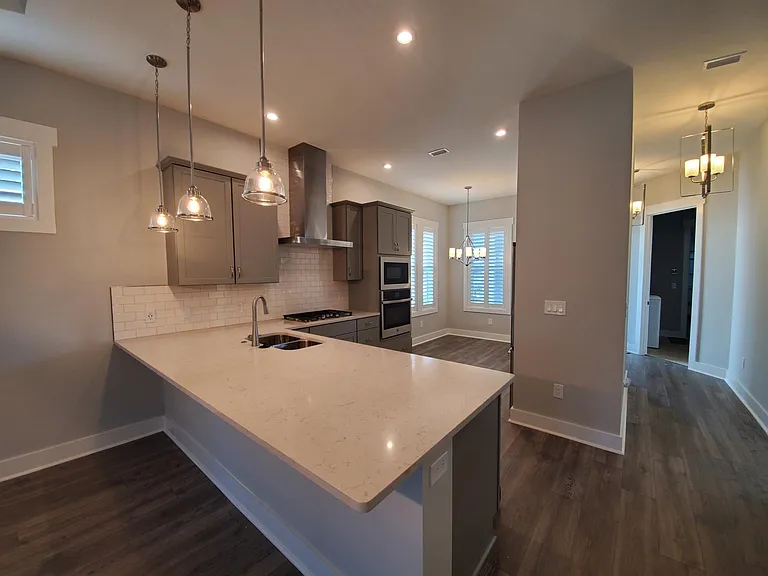 48 Lafayette Rd — Photo 20
