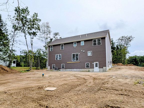 4th image of 3 Blaisdell Court