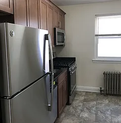 Rented by Zikos Realty Services