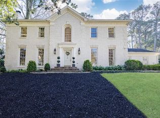 900 Hawick Dr NW, Atlanta, GA 30327