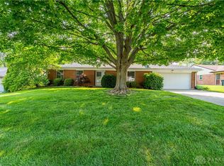 718 Clareridge Ln, Dayton, OH 45458