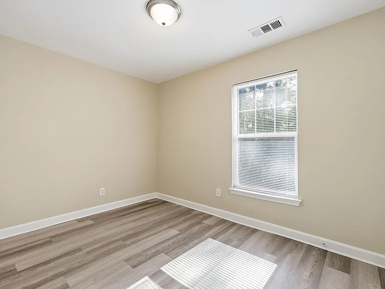 Carolina Cove — Photo 22