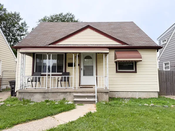 6464 Weddel St, Taylor, MI 48180