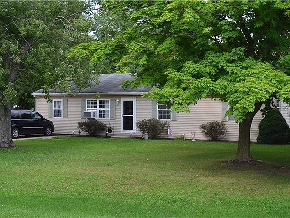 2nd image of 2942 Jerome Dr