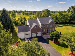 745 Apple Cross Rd, Harpers Ferry, WV 25425