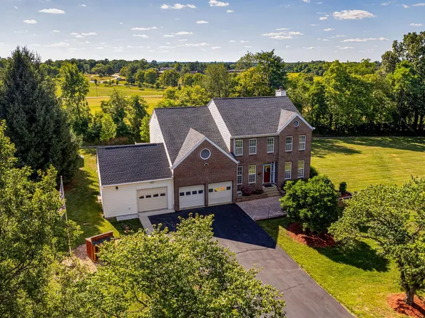 745 Apple Cross Rd, Harpers Ferry, WV 25425