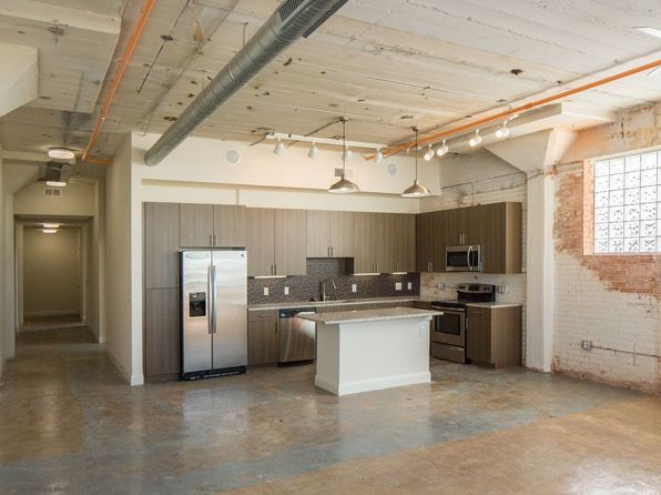Magnolia Lofts on Vickery | 801 W Vickery Blvd, Fort Worth, TX