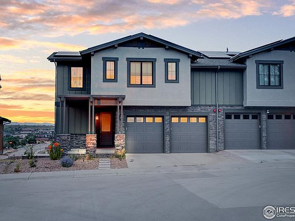 2nd image of 509 Canary Ln