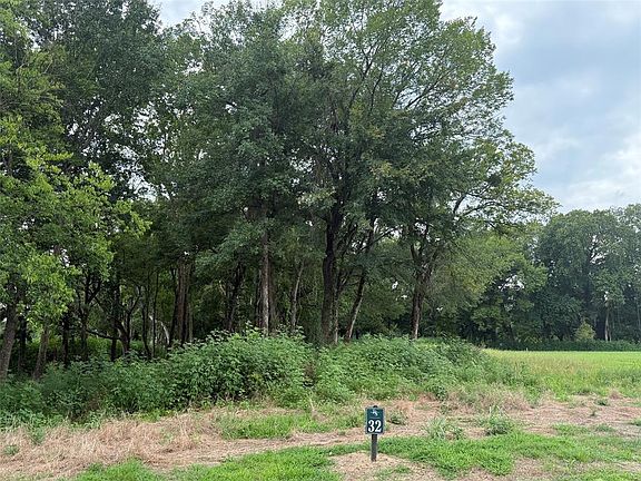 2nd image of 32 Riverstone Dr Lot 32