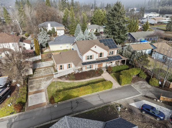 15 Penny Ct