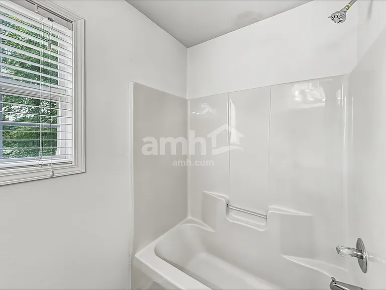 10510 Glory Meadow Ct — Photo 19