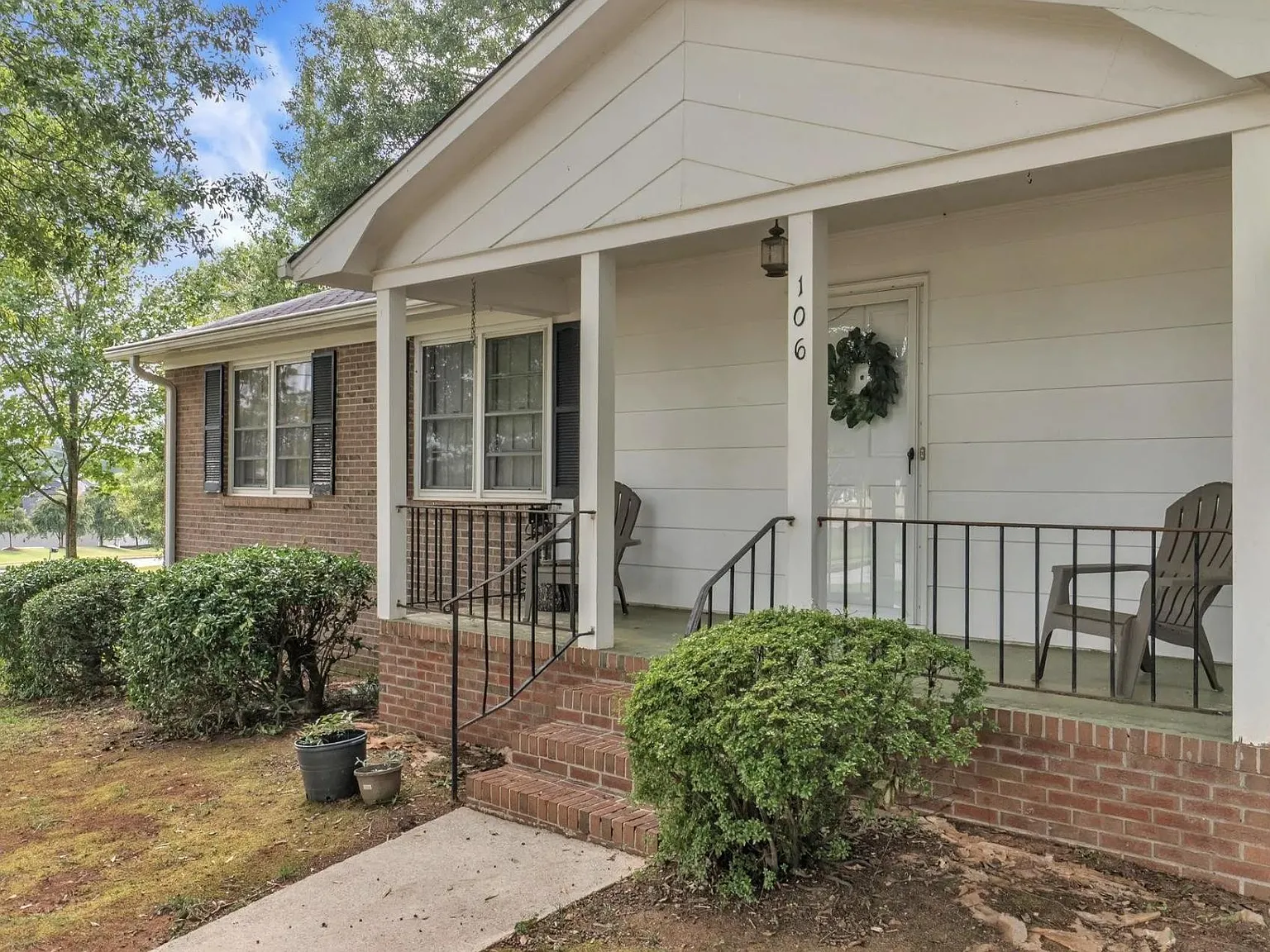 3 bed, 2.5 bath, 1814 sqft, $1,895 — Photo 2