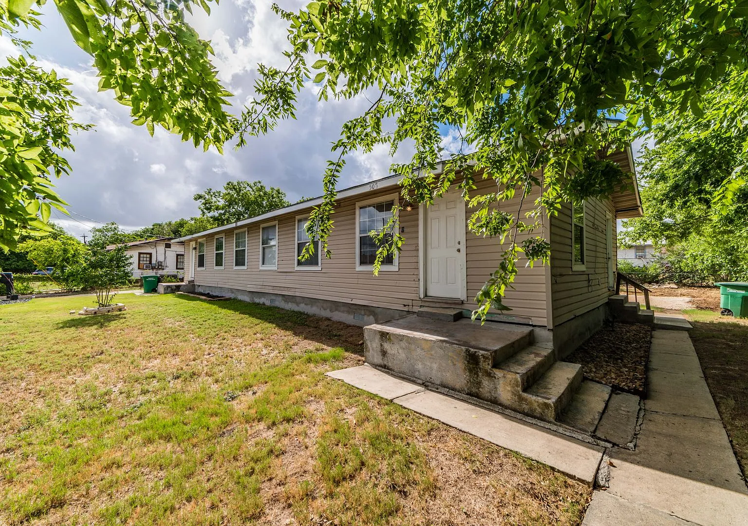 3-Bedroom Government Hill Duplex — Photo 1