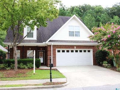 909 Castlemaine Dr, Hoover, AL, 35226