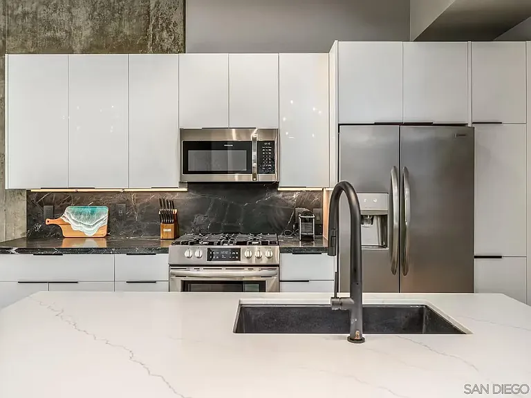 1050 Island Ave #105 — Photo 6
