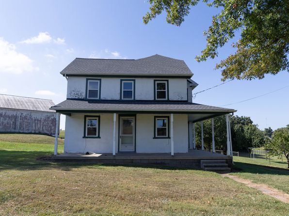 1049 Reading Rd