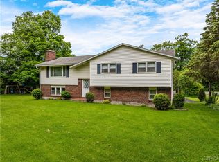 7322 Highbridge Rd, Fayetteville, NY 13066