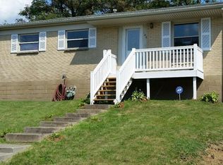 140 Sycamore St, Mingo Junction, OH 43938