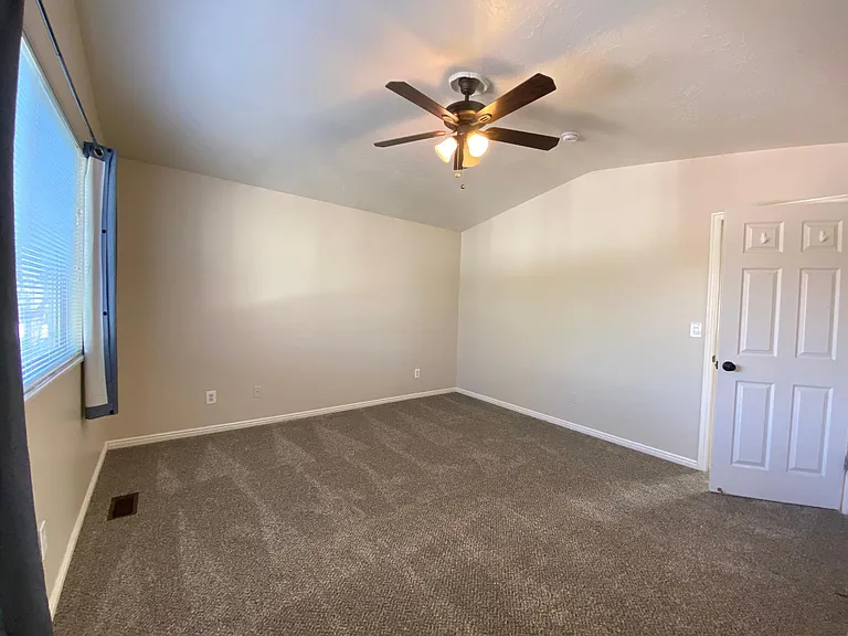 1434 N 2575 W — Photo 15