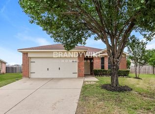 1032 Buffalo Springs Dr, Fort Worth, TX 76140
