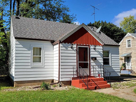 4th image of 1616 Pauline Ave