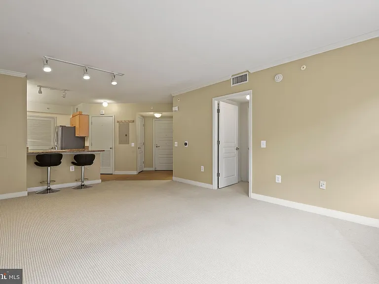 616 E St NW #1005 — Photo 9
