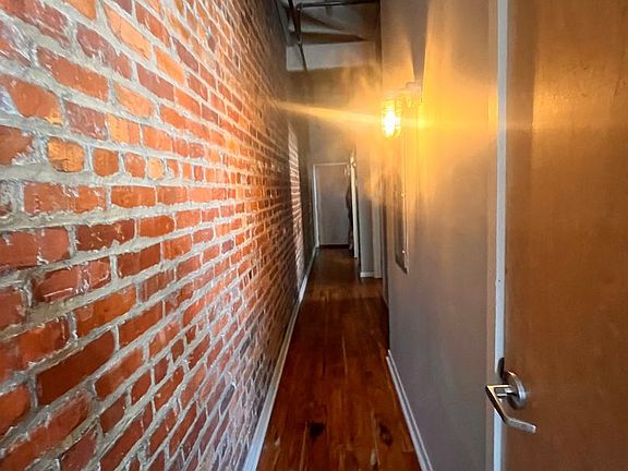 5th image of 1711 E Franklin St APT B