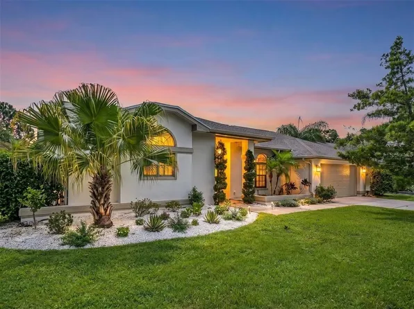 447 Whispering Lakes Blvd, Tarpon Springs, FL 34688