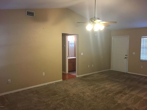 5th image of 1028 NE 22nd Pl