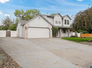 421 SE Davis St, Dallas, OR 97338