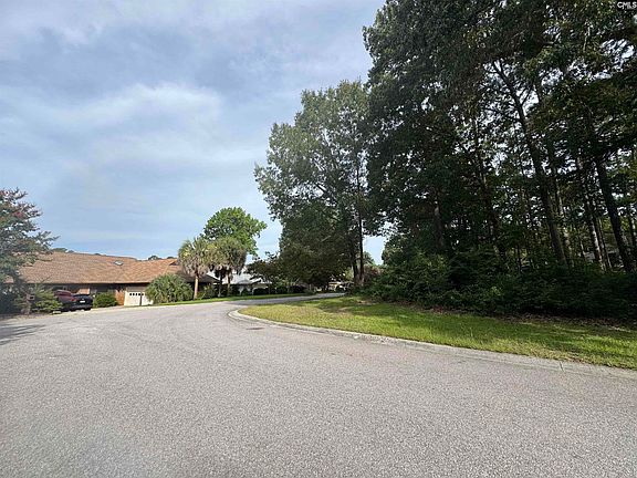 4th image of 164 Emerald Lake Rd