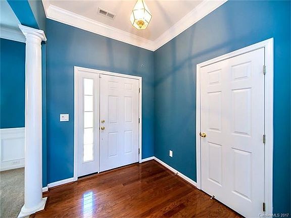 2nd image of 6812 Heath Glen Dr
