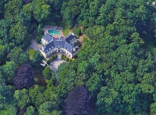 44 Carisbrooke Rd, Wellesley, MA 02481