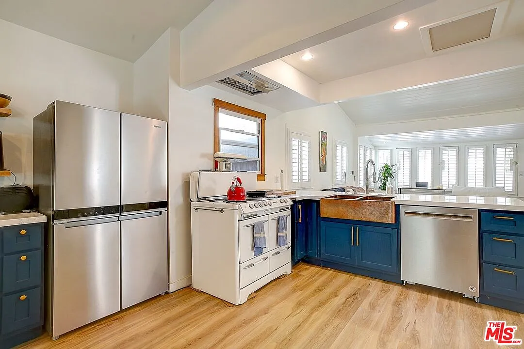 2 bed, $5,495 — Photo 4