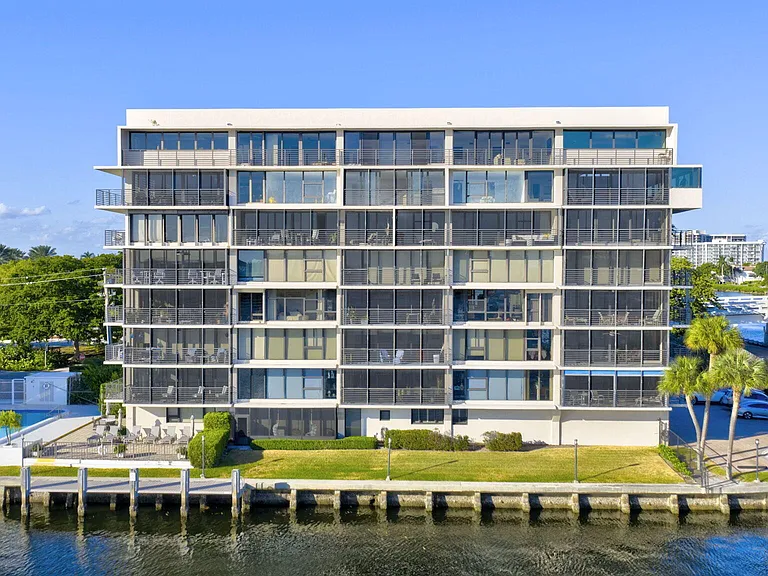 900 NE Spanish River Blvd #2W — Photo 43