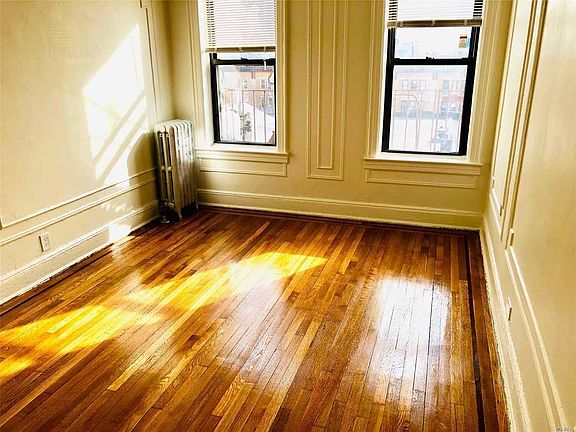 3rd image of 9038 170th St APT 4A