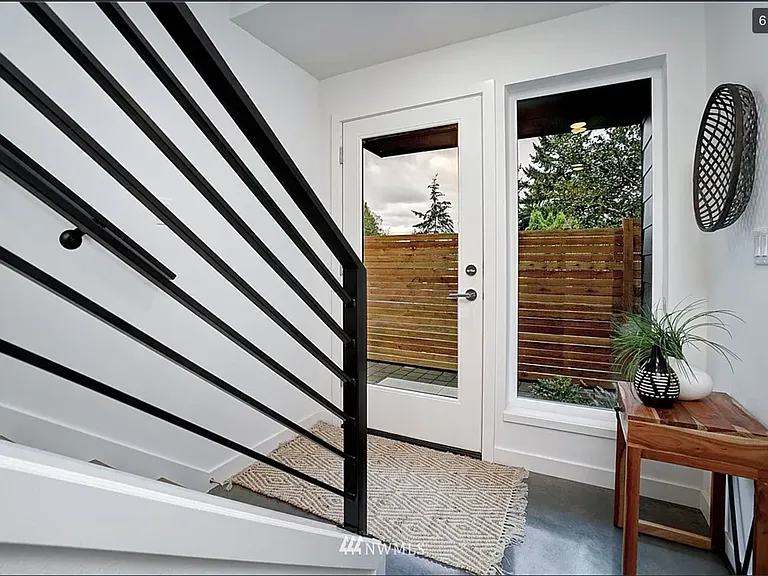 4226B Midvale Ave N — Photo 26