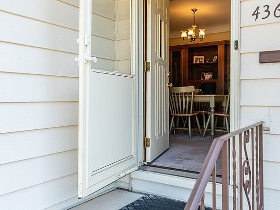 3rd image of 4367 Coe Ave