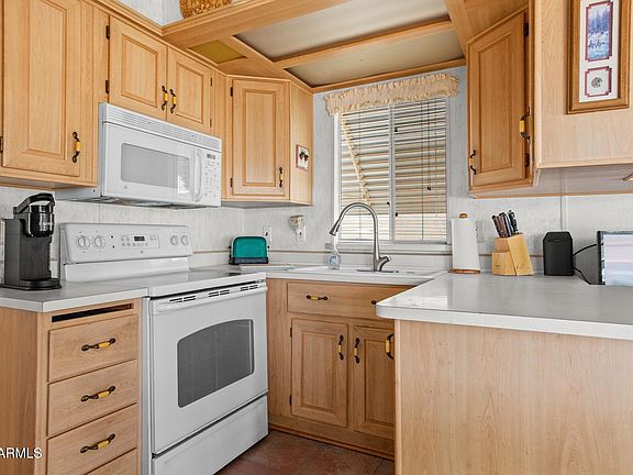 4th image of 17200 W BELL Road #812