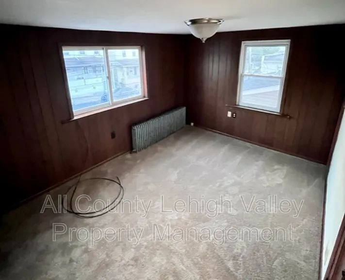 37 N Front St — Photo 9
