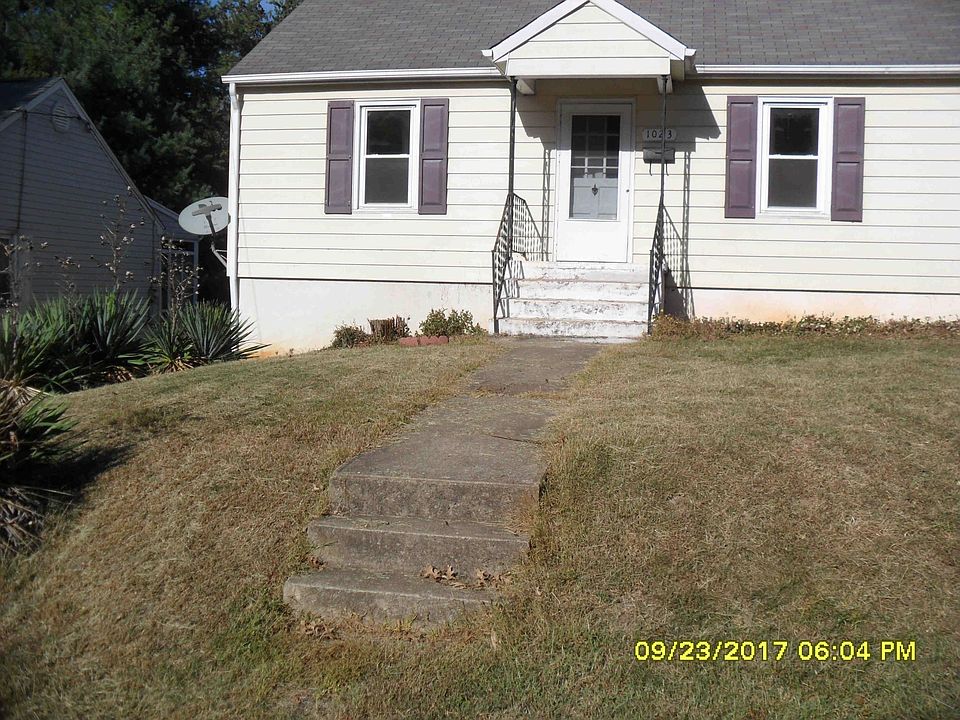 1st image of 1023 Beechwood Dr SW